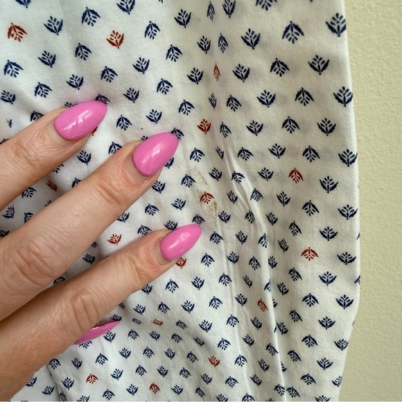 Men's White and Blue Patterned Button Down Shirt - Picture 10 of 13